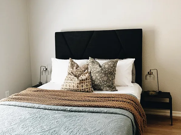 2908 Baer St, Houston, TX 77020