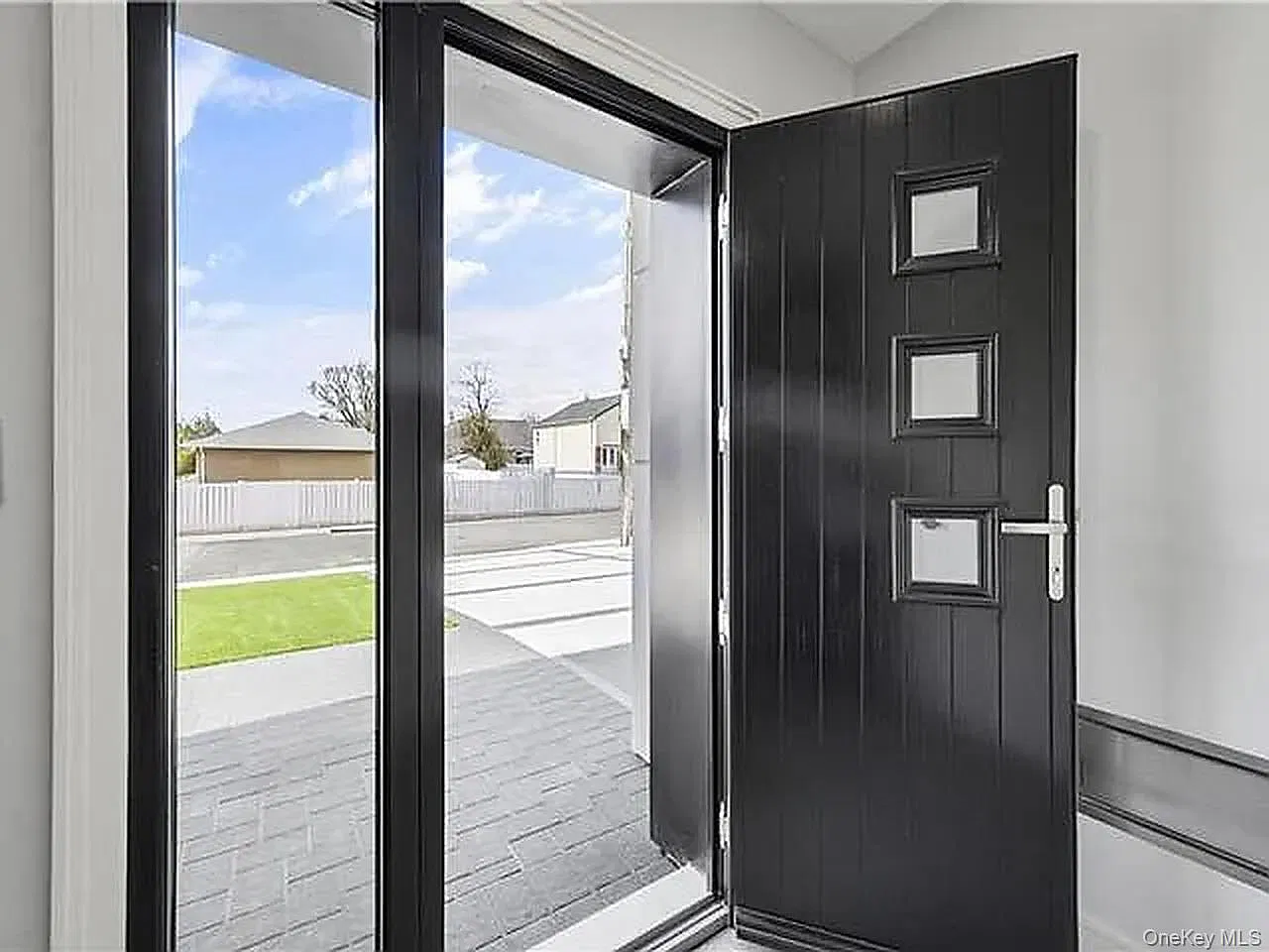 6 bed, 5.0 bath, 3536 sqft, $9,500 — Photo 4