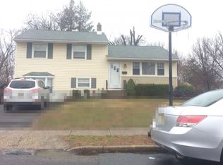 503 8th St, Riverside, NJ 08075