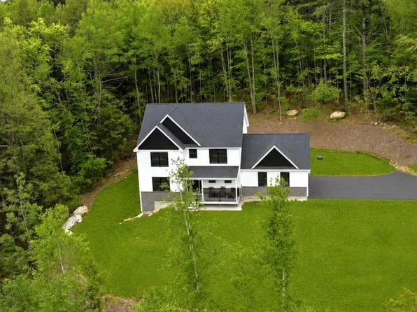 8 Arrowwood Road, New Boston, NH 03070