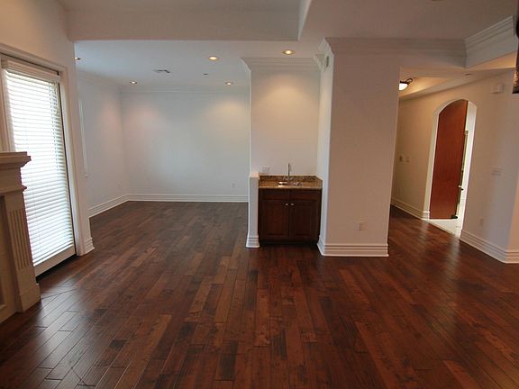 2nd image of 10640 Woodbridge St