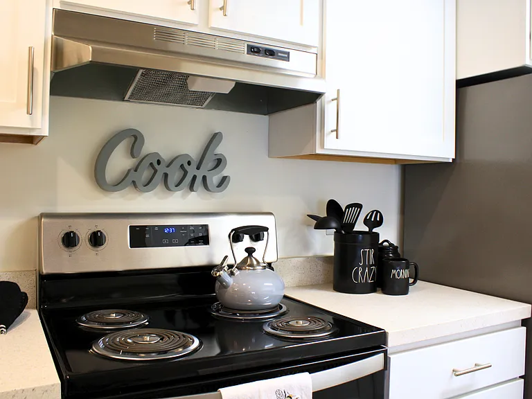 Saddlewood Townhomes — Photo 10