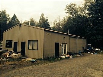 2nd image of 5032 SE Mile Hill Dr
