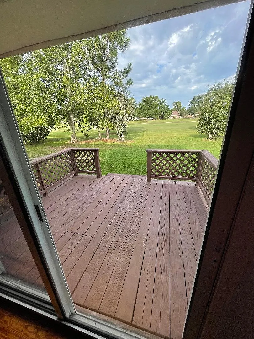 2 bed, 1.5 bath, 1100 sqft, $1,250 — Photo 4