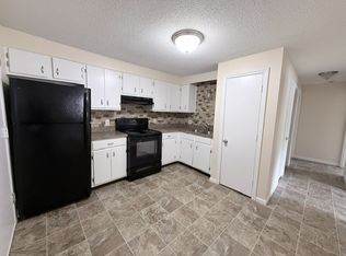 31 Boston St #D, Coventry, RI 02816