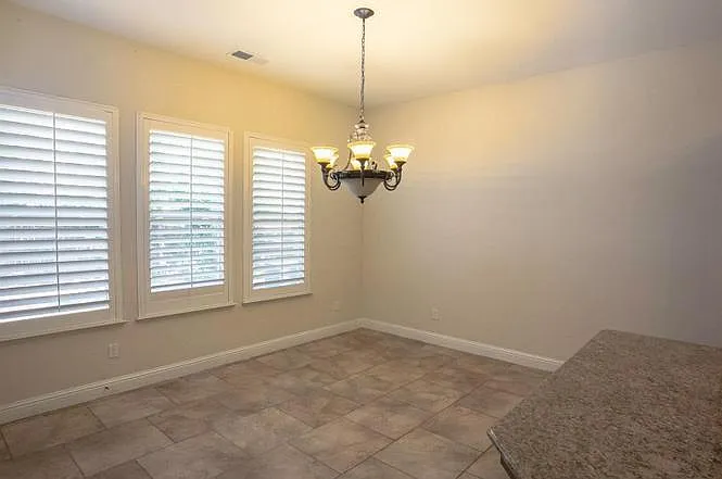 5895 N Torrey Pines Ave — Photo 8
