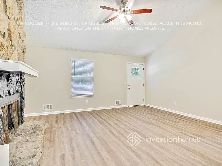 4523 Housworth Dr — Photo 6