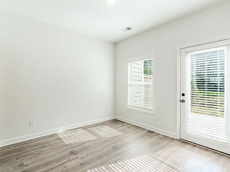 191 Harvard Dr — Photo 6