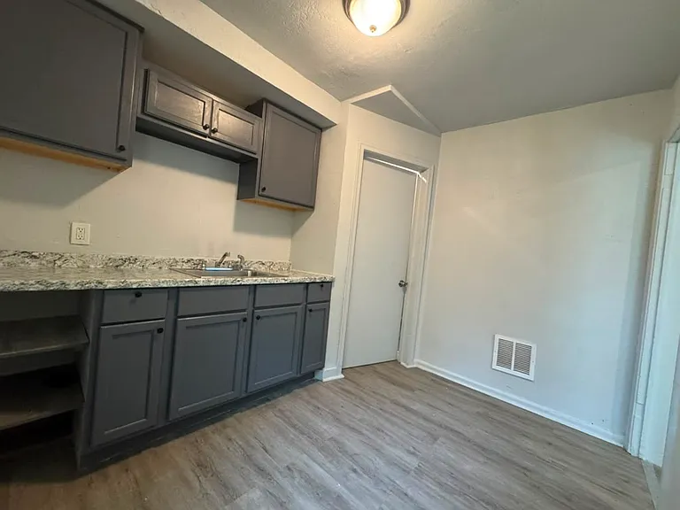 12651 Kelly Rd #1 — Photo 5