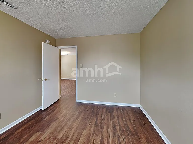 7582 Royal Fern Ln — Photo 17
