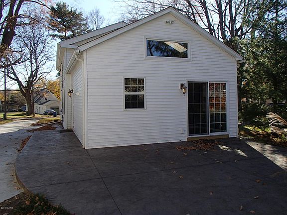 4th image of 729 E Mansion St