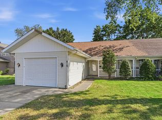 819 N Wiggs St, Griffith, IN 46319