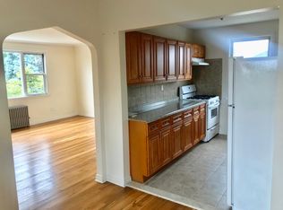 196-03 44th Ave #2, Flushing, NY 11358
