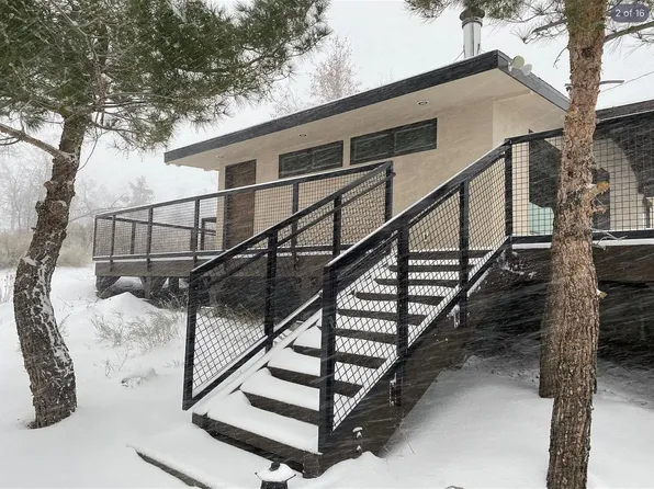 (undisclosed Address), Valyermo, CA 93563