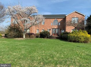 163 Sharon Rd, Robbinsville, NJ 08691