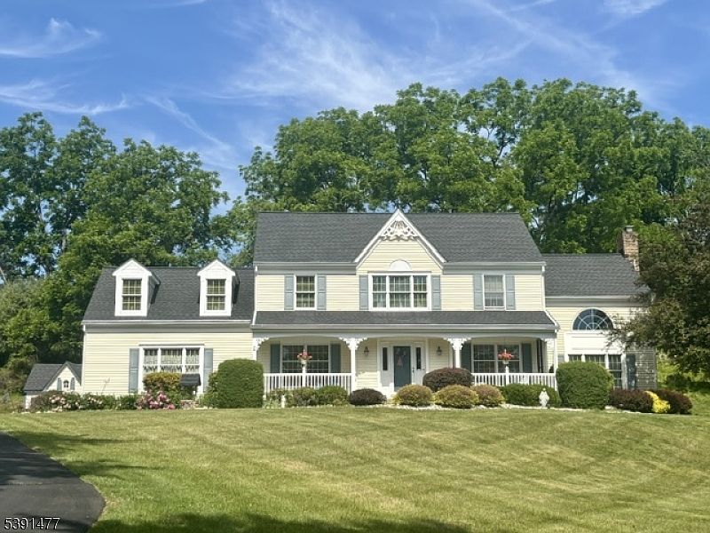 1st image of 42 Copper Penny Rd