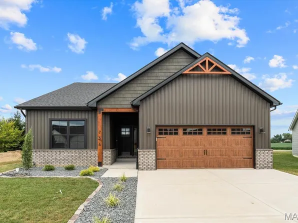 754 Conner Cir, Fairview Heights, IL 62208