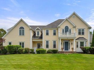 33 Garrett Rd, North Attleboro, MA 02760