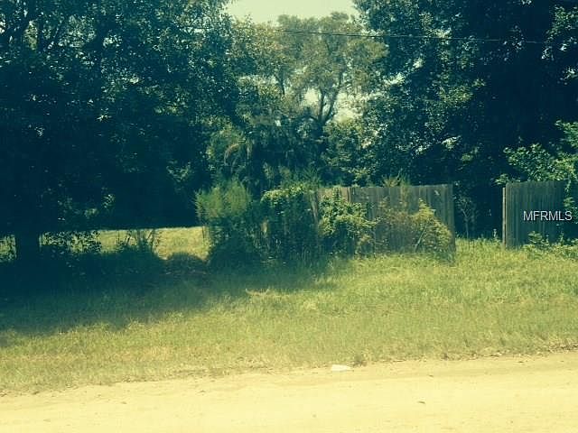2nd image of 2204 Sunset Ln
