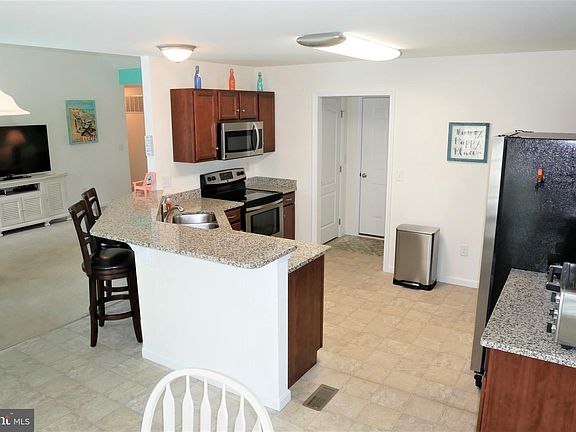 4th image of 31920 Chelsea Ct