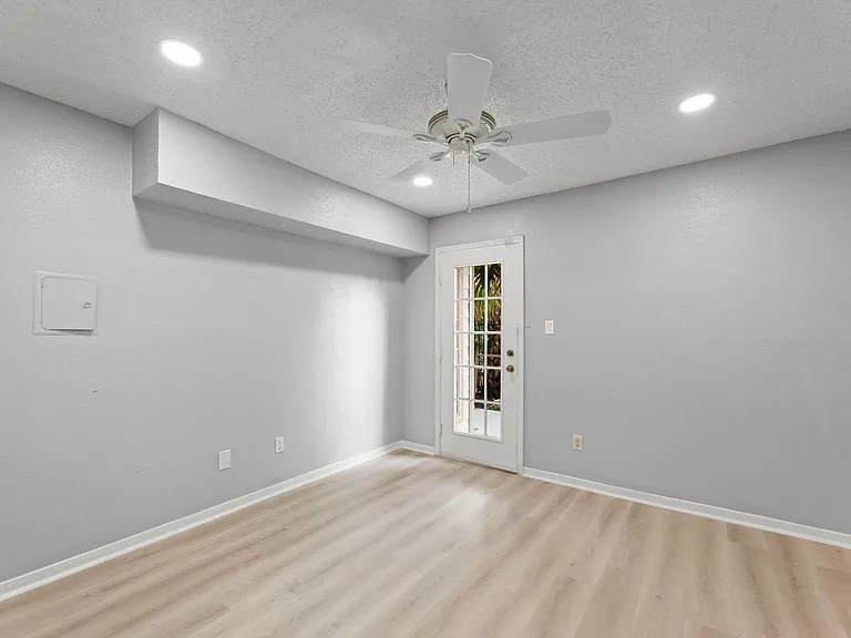 2121 Hepburn St #1216 — Photo 20