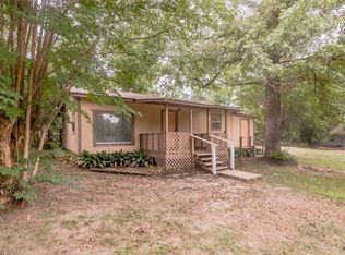 207 James St, Onalaska, TX 77360