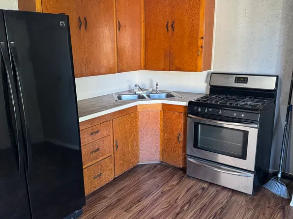 1004 N Avenue D Unit A, Haskell, TX 79521