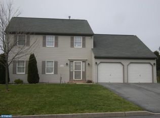512 Hillside Ct, Hamburg, PA