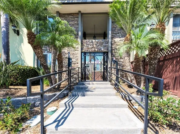 6666 Beadnell Way Unit 10, San Diego, CA 92117