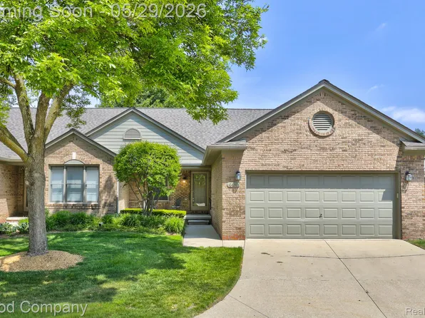 4439 Larkspur Ct, Warren, MI 48092