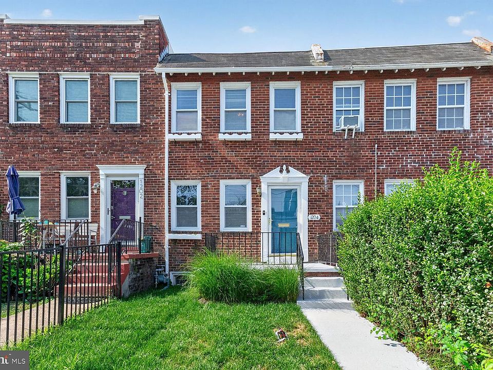 1st image of 1204 Oronoco St