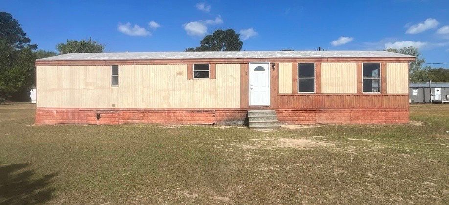 1st image of 152 Aiken Rd