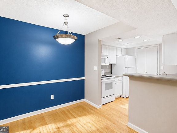 5th image of 3069 Chastain Park Ct NE