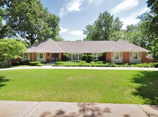 5205 W 84th St, Prairie Village, KS 66207