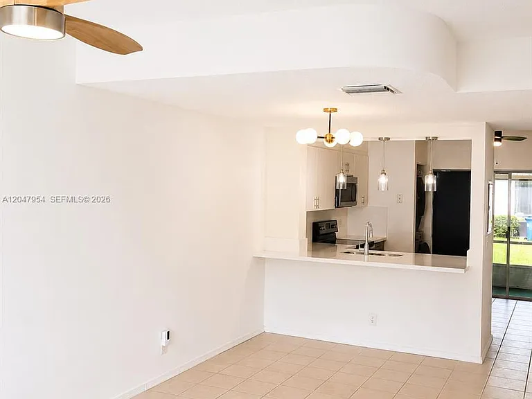 3 Whitehead Cir #3 — Photo 10