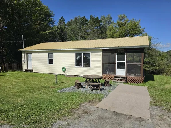 99 Ruth Ln, Wellsboro, PA 16901