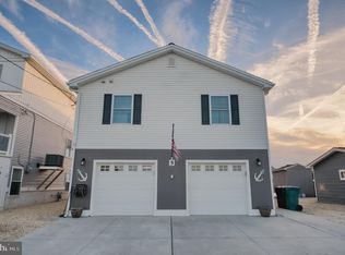 5 W Raritan Dr, Little Egg Harbor, NJ 08087