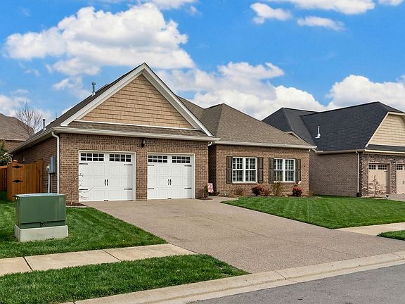 2nd image of 1326 Whispering Oaks Dr