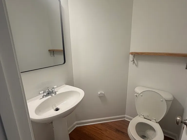 1377 Thornborough Dr — Photo 21