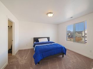 102 E Harmony Ct, Saratoga Springs, UT 84045