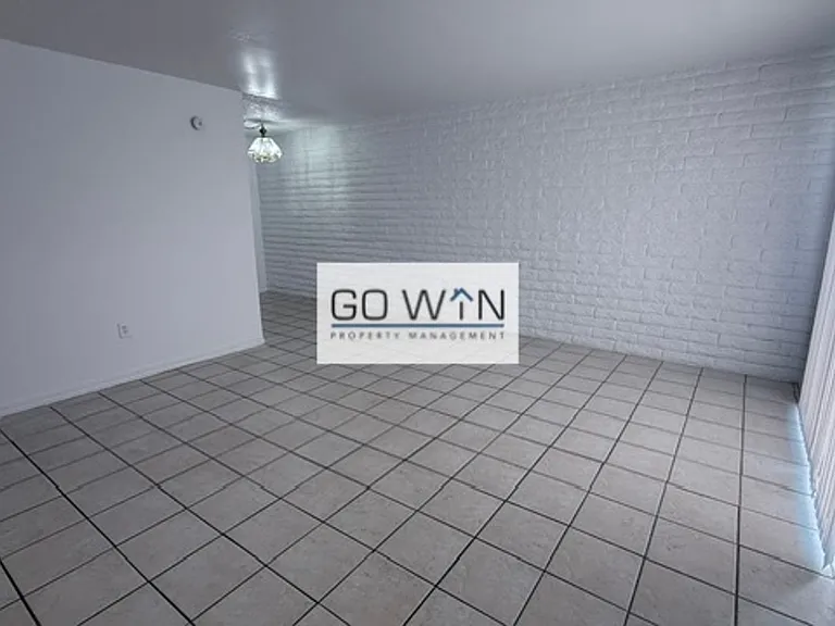 68 W Southern Ave — Photo 13