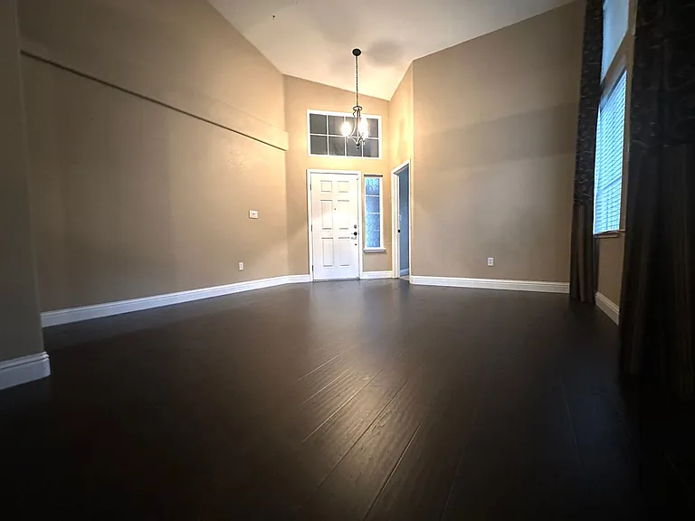 123 Putter Dr — Photo 3