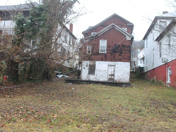 2nd image of 109 Alleghany St
