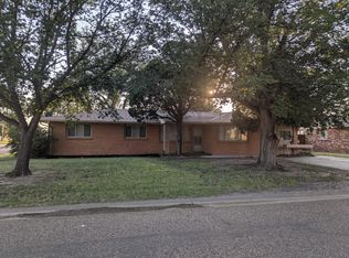 1104 N Calhoun Ave, Liberal, KS 67901