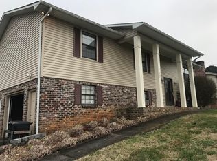 3734 Davis Ford Rd, Maryville, TN 37804