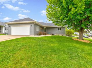 2598 Pleasantview Dr, Marion, IA 52302