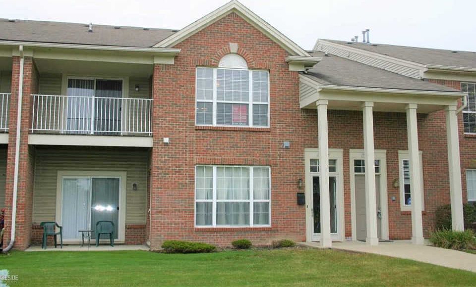 1st image of 51804 Adler Park Dr W