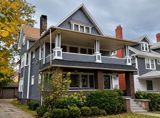 1676 Glenmont Rd #1, Cleveland Hts, OH 44118