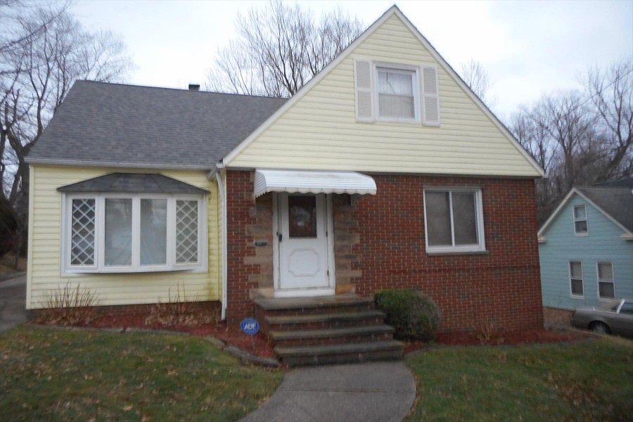 1st image of 4809 E 135th St