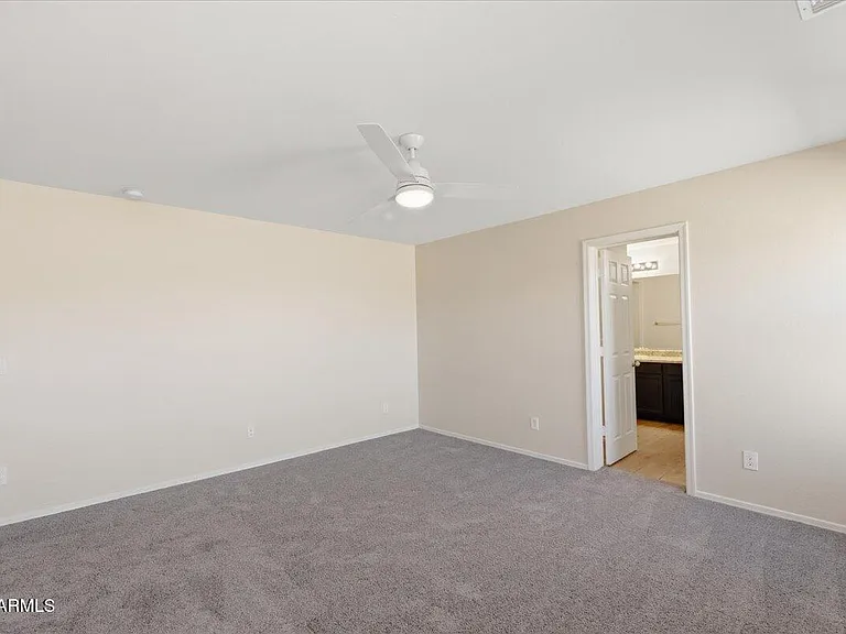 7119 W Golden Ln — Photo 17